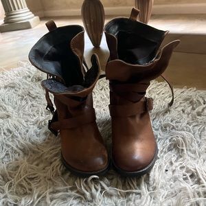 Steve Madden Buckle Ankle Boots size 8